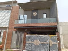 5marla very beautiful house brand new house available for sale main samundri road