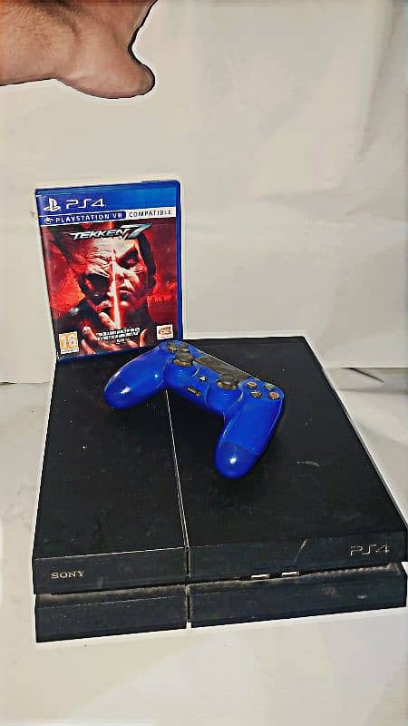 play station 4 with controller and takken 7 cd 0