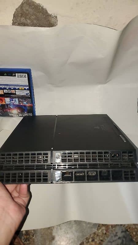 play station 4 with controller and takken 7 cd 2