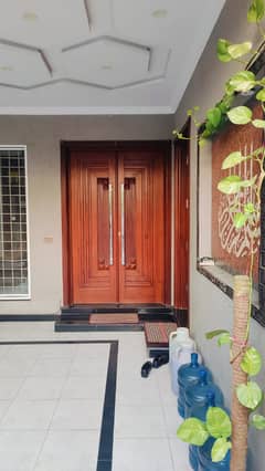 7 marla beautiful location house available for sale
