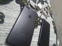 iphone 7 plus and 7 urgent sale 32 storage no repair