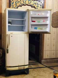 refrigerator frij for sale Pell company ha full size own used full ok