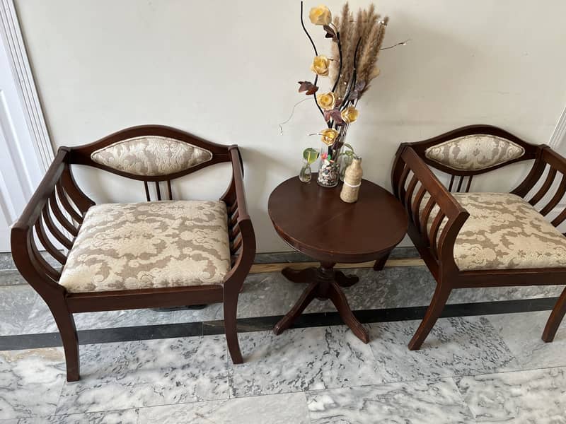 Coffee set Chairs set with Round Table New Condition 0