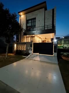 5 Marla Extra Modren Upper Portion Fully Furnished for Rent DHA 9 Town Lhr.