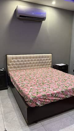 King Size bed with mattress