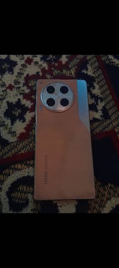 Tecno Camon 30 8/256gb