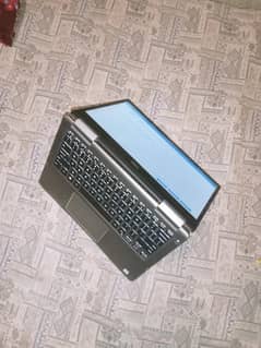 Dell Inspiron 360°  with touch screen. 8th gen core i7 , 13" screen
