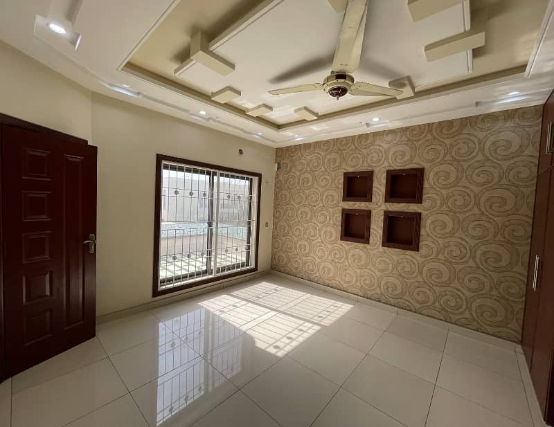 1 kanal Plot Available For Sale At Prime location And Reasonable Price In Block BB Citi Housing Gujranwala 17