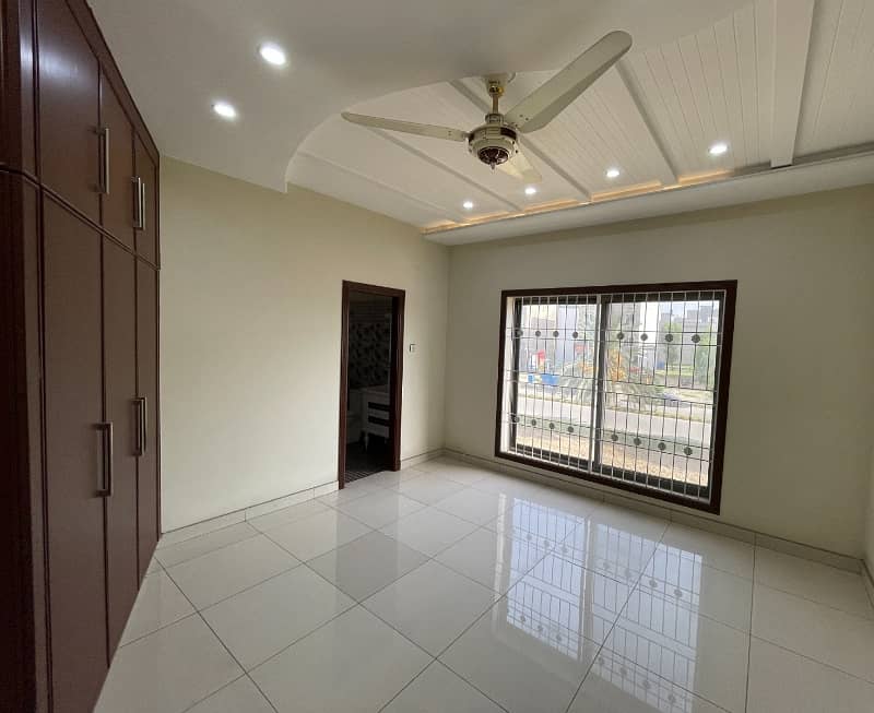 1 kanal Plot Available For Sale At Prime location And Reasonable Price In Block BB Citi Housing Gujranwala 22