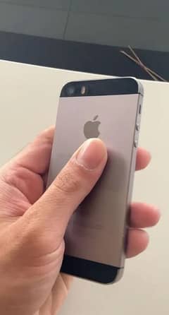 iPhone 5S ram64GB PTA approved my WhatsApp number 03290364327