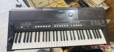 Yamaha Psr-E443