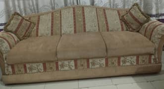 FREE MATCHING CUSHIONS! 5 SEATER UPHOLSTERED SOFA FOR SALE