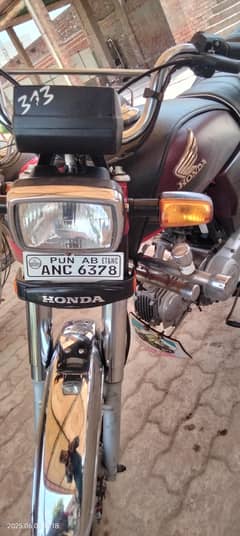 HONDA CD70 2023MODEL