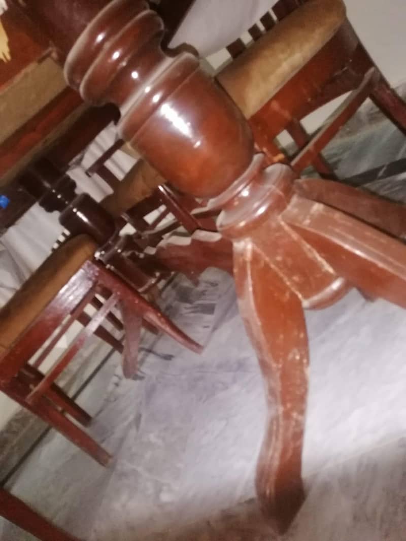 Full dining tables set with chairs in orignal condition 3