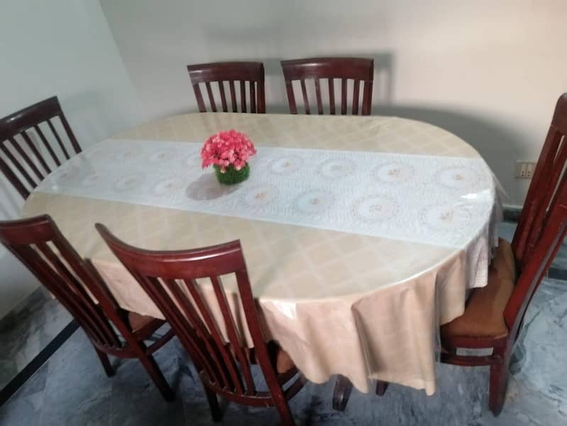 Full dining tables set with chairs in orignal condition 5