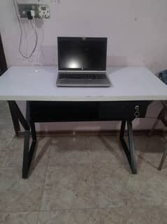 gaming/study table