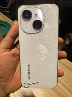 all ok box charger wranty ram 4gb////room 64gb