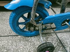 Cycle for children aged 3 to 5 years.