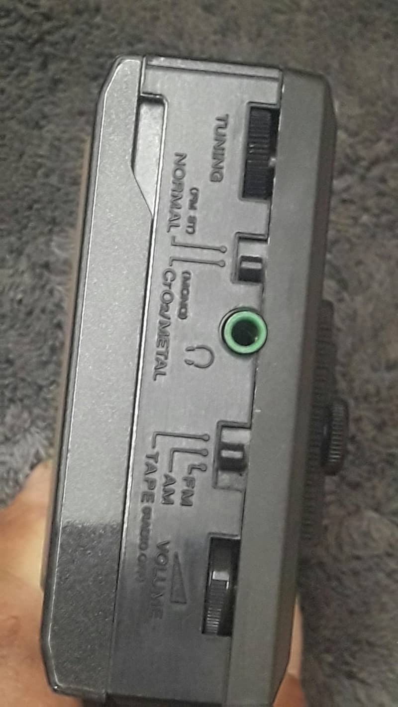 Walkman  Sony Model No  Tape Recorder 3