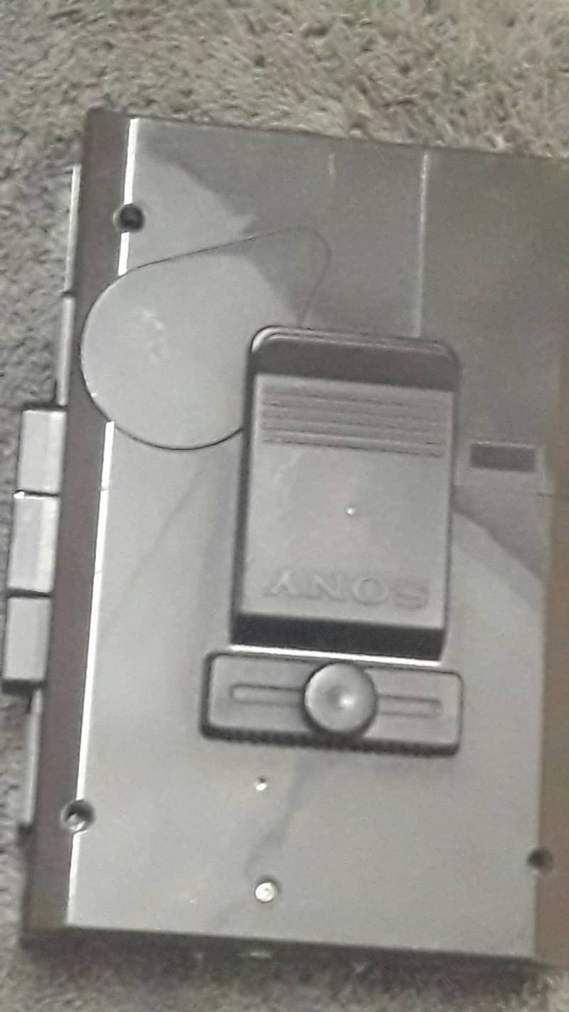 Walkman  Sony Model No  Tape Recorder 6