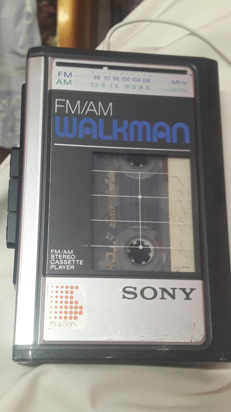 Walkman  Sony Model No  Tape Recorder 0