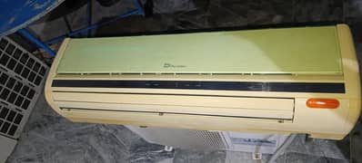 Dawlance ac origin Condition 1.5 Ton