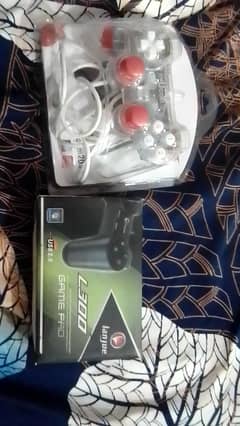 2 USB controllers plus USB hub