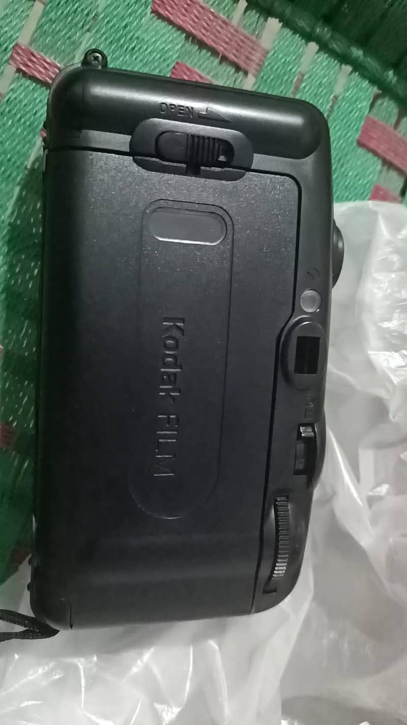 camera in good condition 4