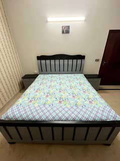 King Size Wooden Bed for sale Black And Grey).
