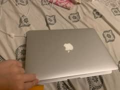 Macbook Air 2015 Barely Used With Orignal Charger
