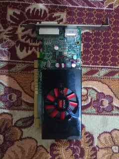 AMD Radeon R7 350 4GB