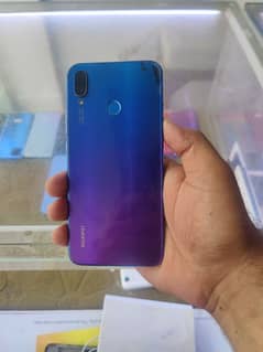 Nova 3 I 4/128