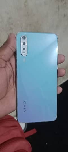 vivo s1