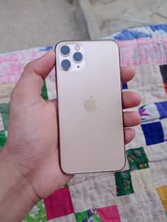 iPhone 11 pro factory unlock non pta10/10