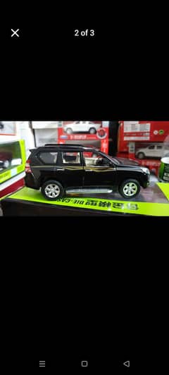 Land Cruiser V8 Toy metal model cars light and sound doors bonut Trunk
