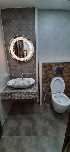 University Town 5 Marla House For Sale