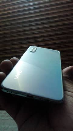 vivo S1