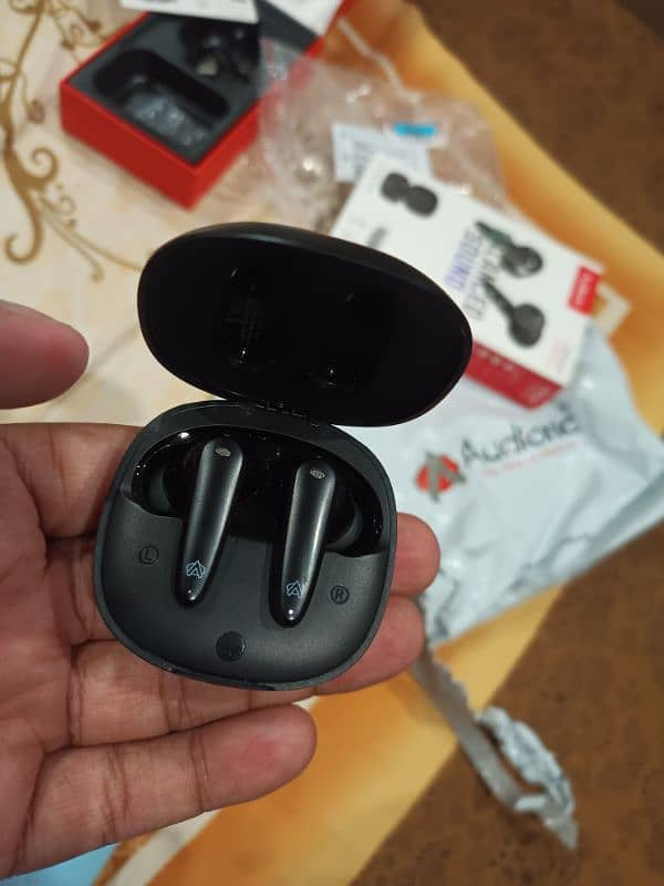audionic 725 pro on day use only web said price 4400 1