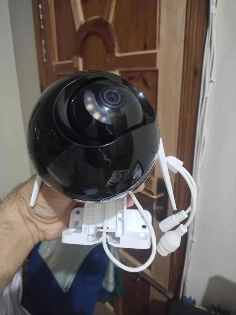 EZVIZ C8W Camera 2k 4MP 2 way talk 360 rotation 2