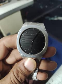 Argent sell Need cash  Watch 100 % Original Hai Baki Ap ofr de de