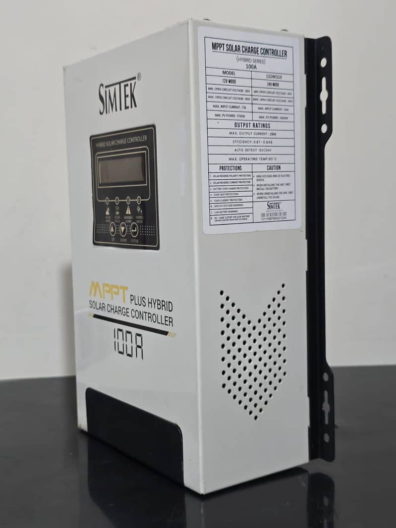 Simtek 100 Amp Charge Controller New Condition Very Reasonable Price 3