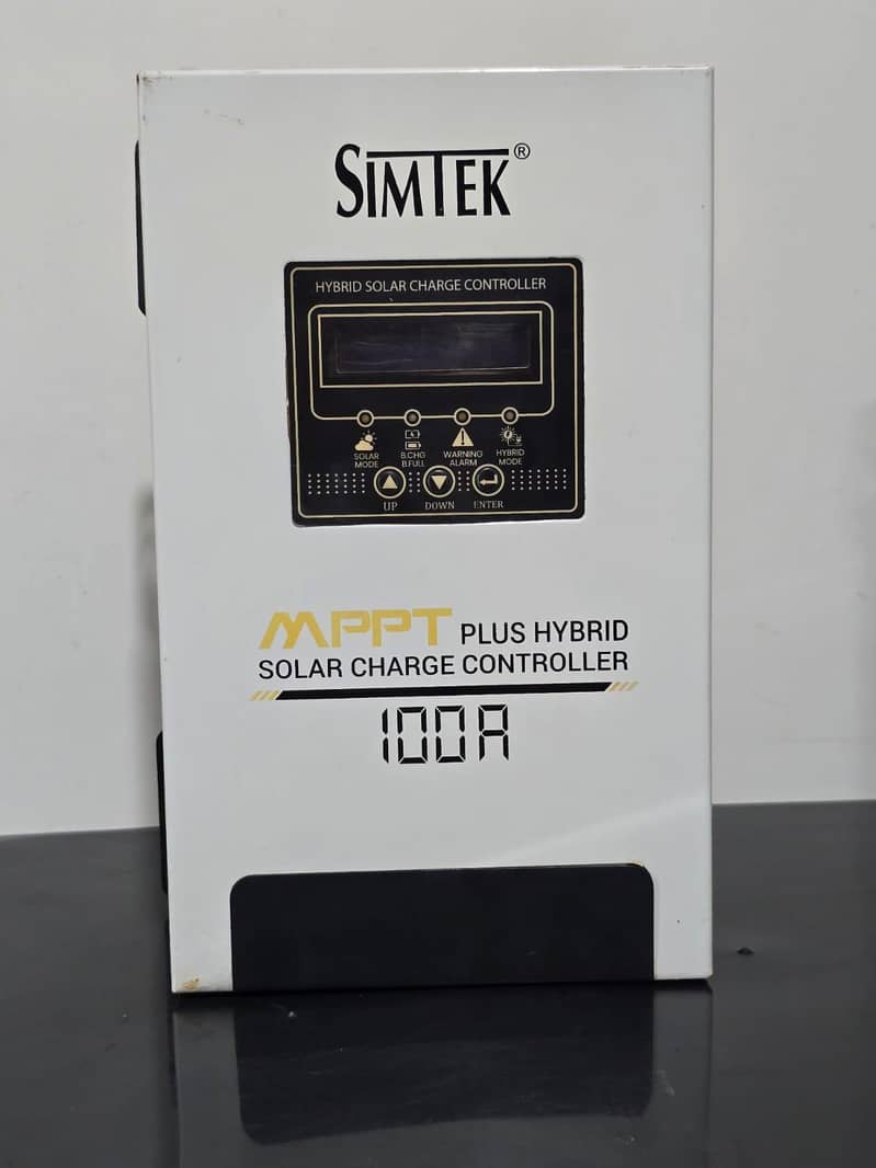 Simtek 100 Amp Charge Controller New Condition Very Reasonable Price 8