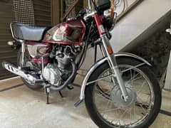 Honda 125 Red