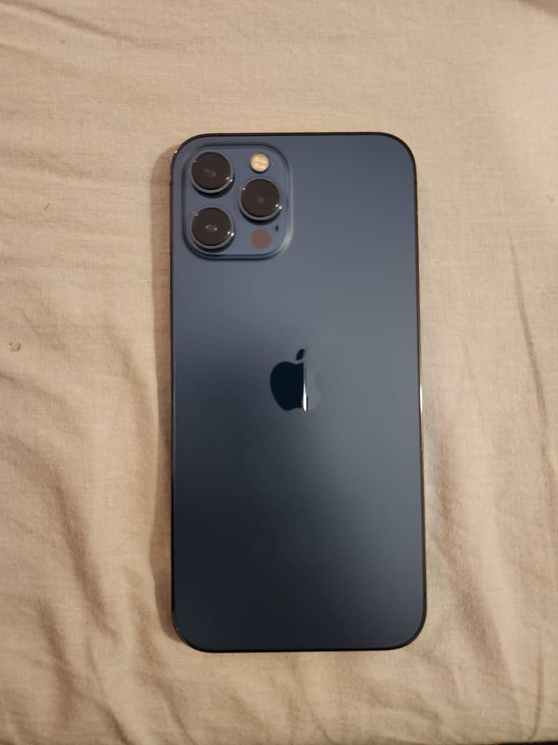 12 Pro Max. 10/10 Condition. With Box. 0