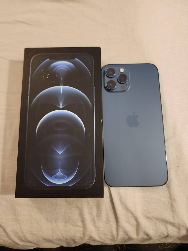 12 Pro Max. 10/10 Condition. With Box. 2