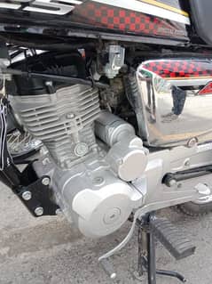 Honda 125 self and kick start. 2025