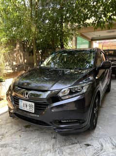 Honda Vezel AWD top of the line variant