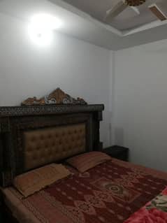 Rooms & Flats Available for Families and couples