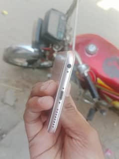 Pta he but sim chal ni rahi