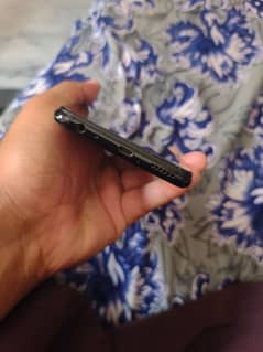 vivo y15 4/64 urjent sall